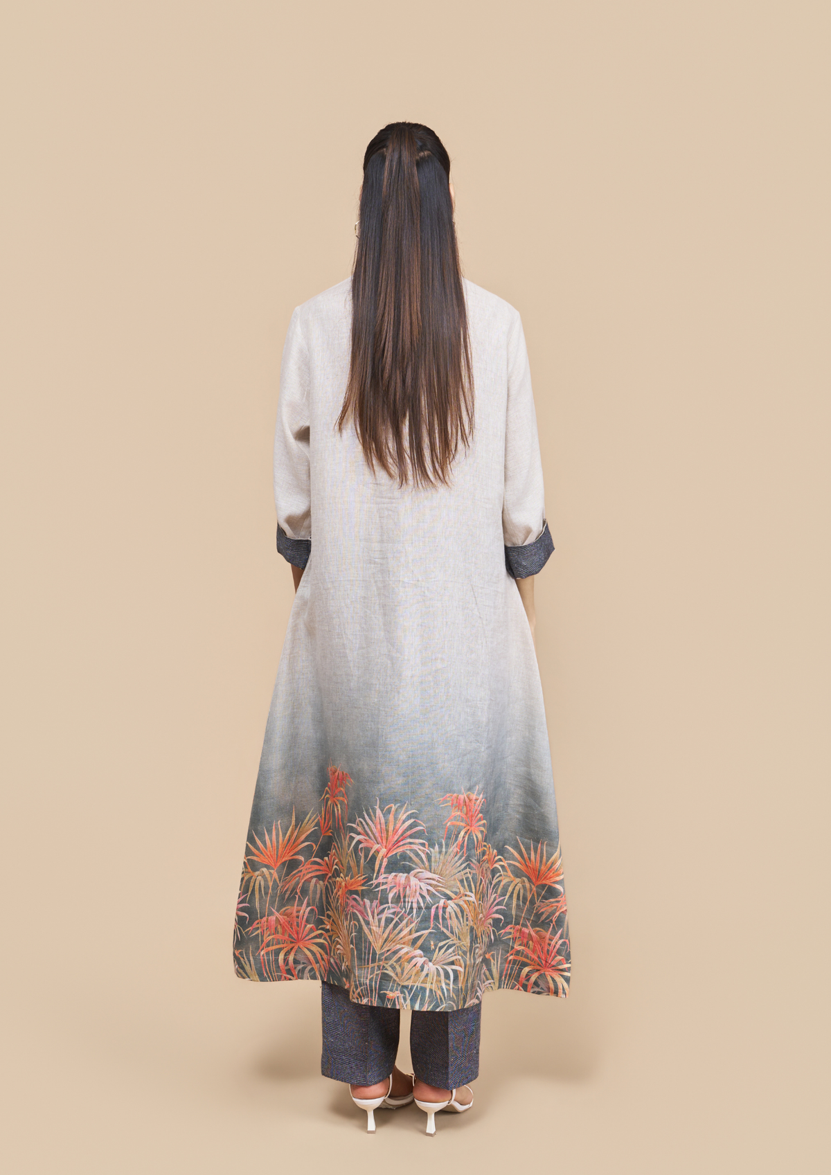 Naseebo Noir Botanical Gradient Linen Kurta Set