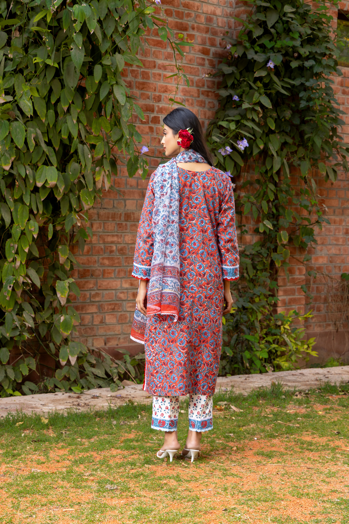 Naseebo Sapphire Blossom Hand Block Printed Cotton Kurta Set