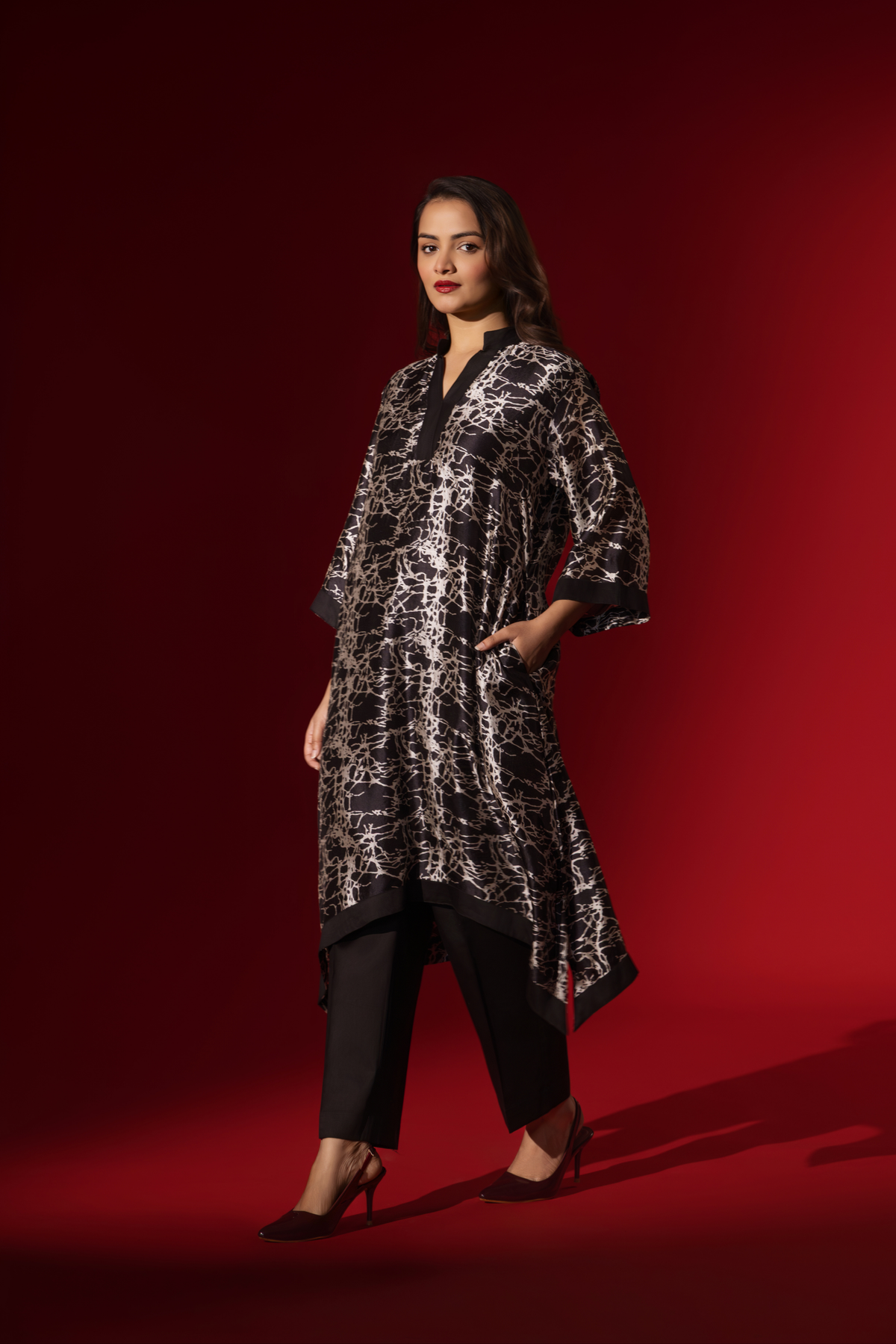 Naseebo Fluid Marble Ebony Ivory Silk Coord Set