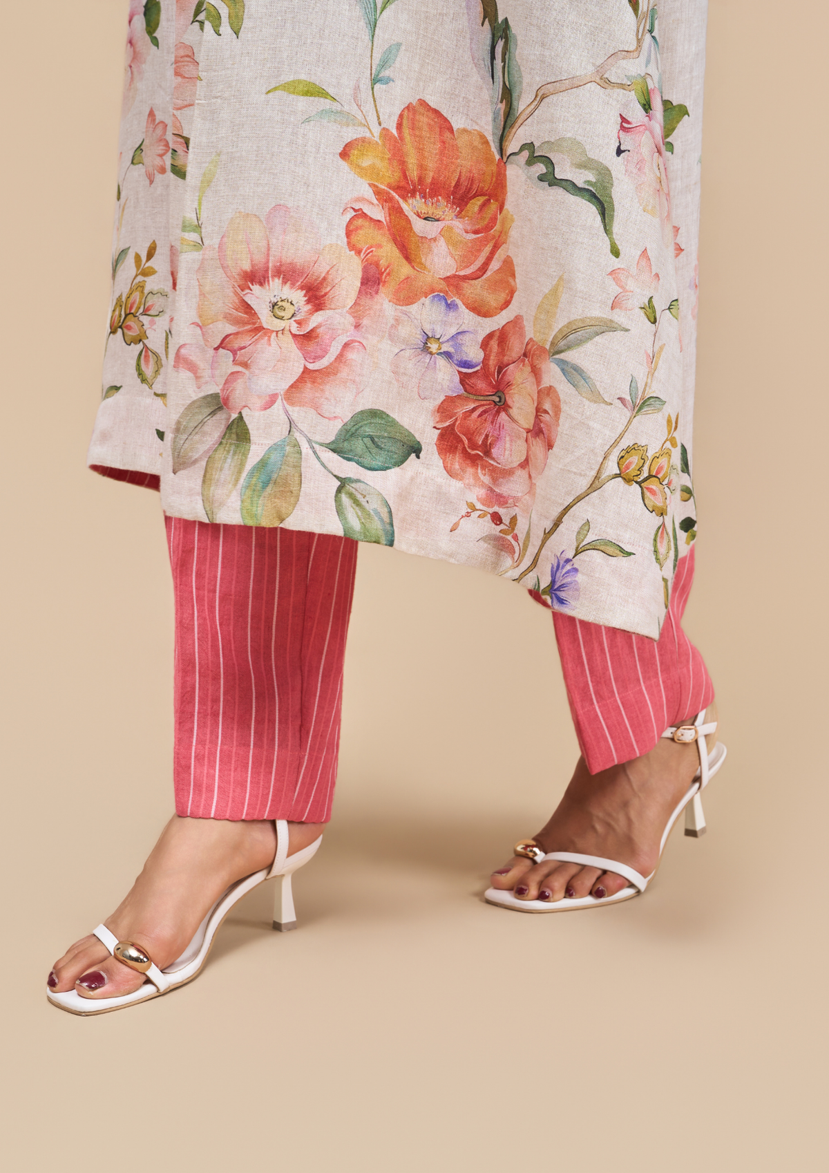 Naseebo Lunelle Floral Bloom Linen Kurta Set
