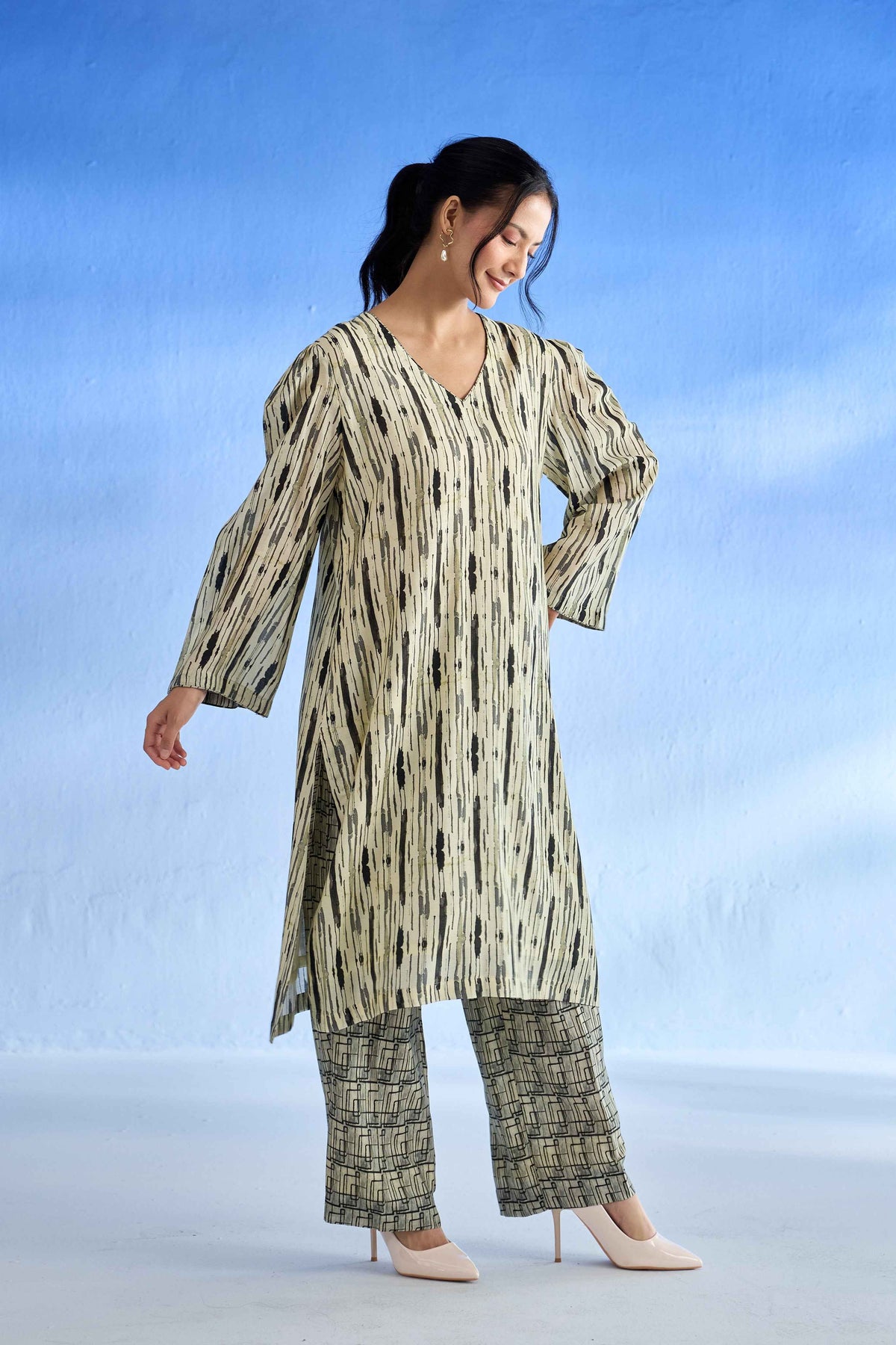 Abstract Elegance Mulsatin Co-Ord Set