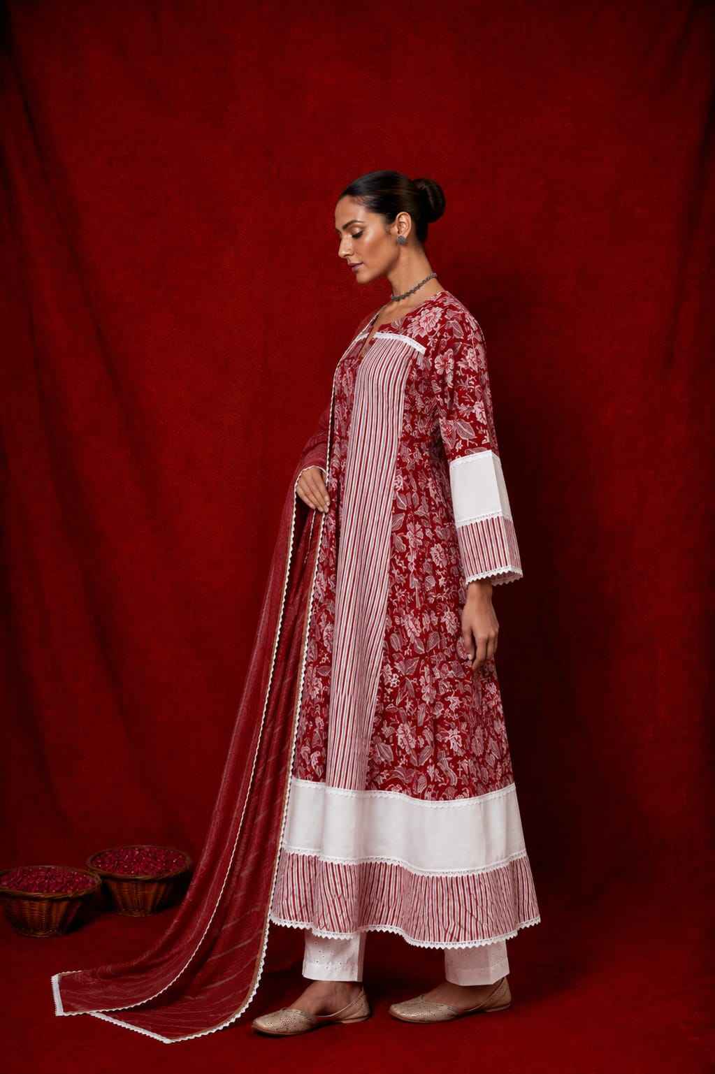 Naseebo Zareen Stripes Block Printed Anarkali Kurta Set