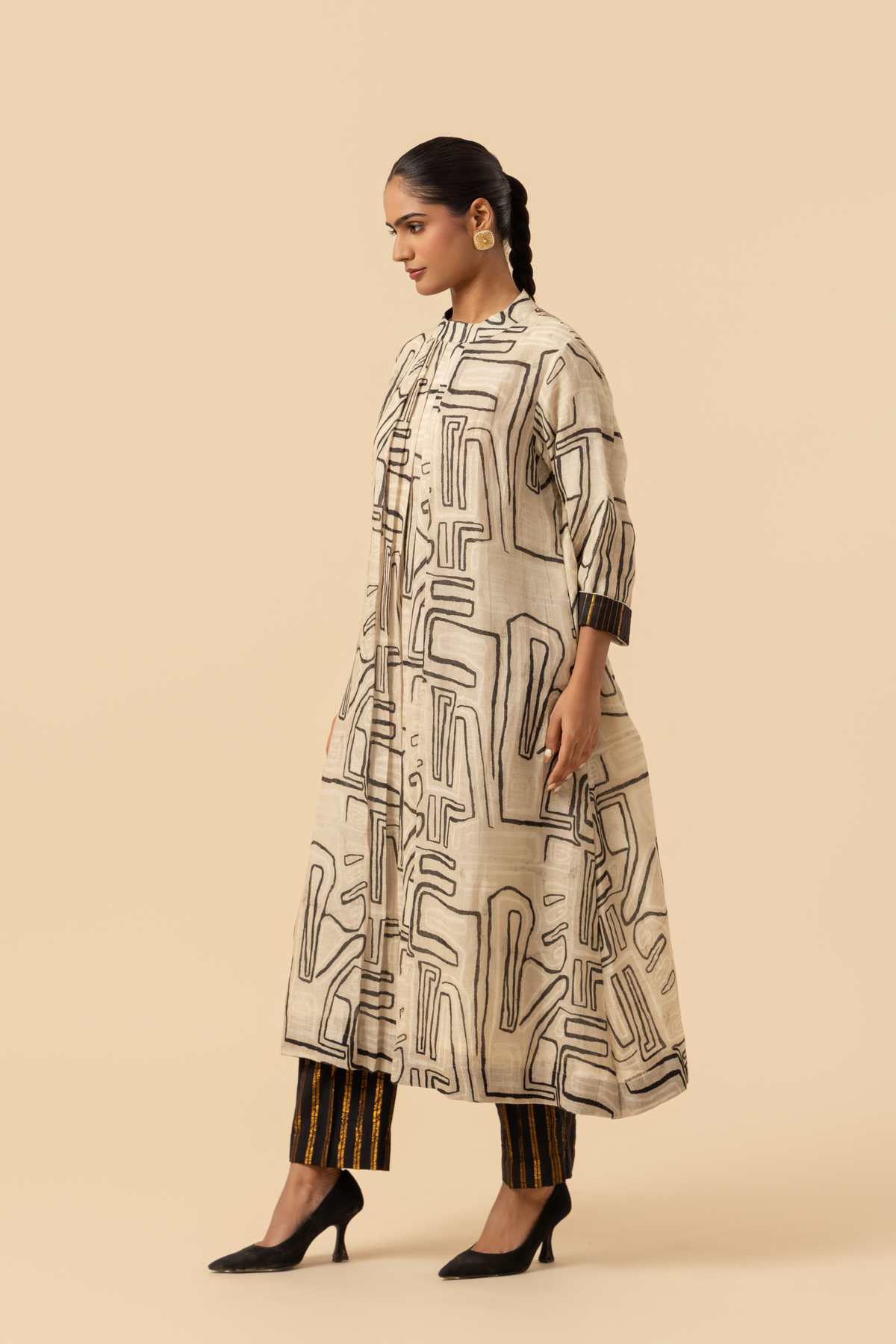 Naseebo Abstract Flow Linen Co-ord Set