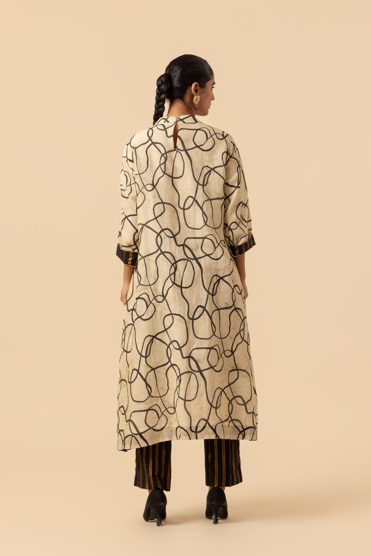 Naseebo Infinity Curve Linen Co-ord Set
