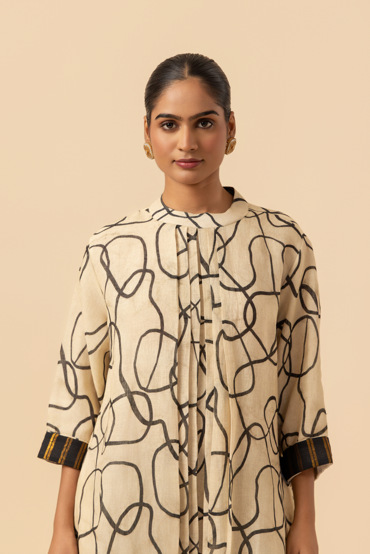 Naseebo Infinity Curve Linen Co-ord Set