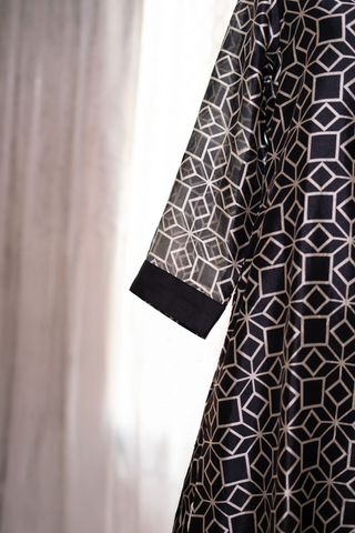 Naseebo Abstract Elegance Ebony Ivory Silk Co-ord Set