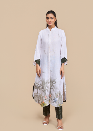 Naseebo Kely Midnight Garden Linen Kurta Set