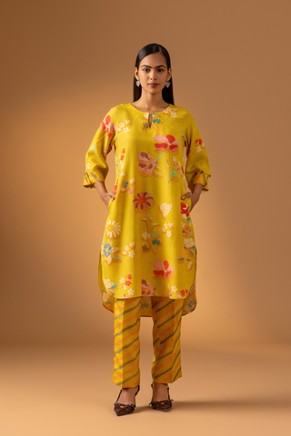 Naseebo Saffron Song Muslin Coord Set