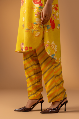 Naseebo Saffron Song Muslin Coord Set