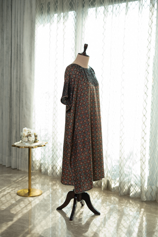 Shimmering Mosaic Silk Kaftan with Pants
