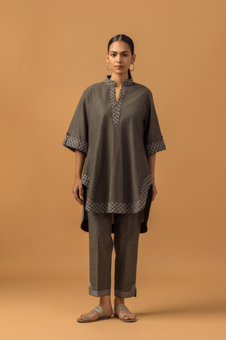 Naseebo Shadow Grid Linen Premium Co-ord Set
