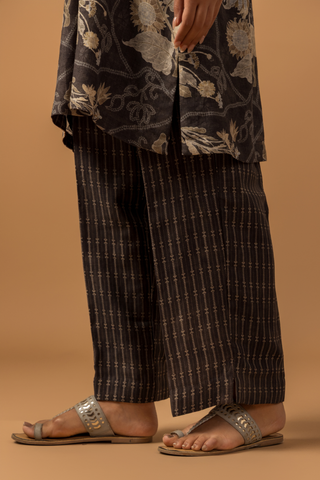 Naseebo Noir Floral Linen Premium Co-ord Set