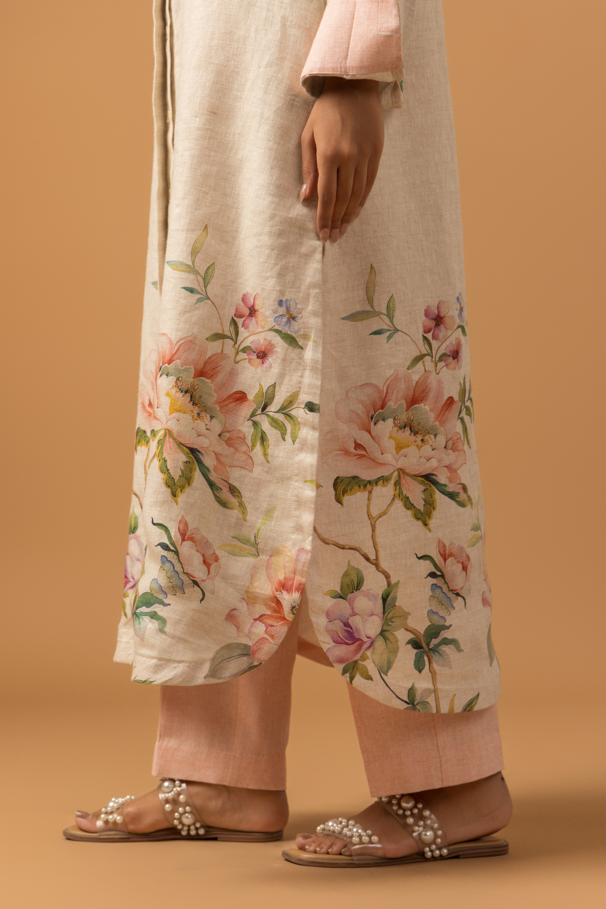 Naseebo Pearl Floral Trail Linen Co-ord Set