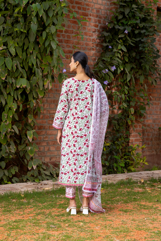 Naseebo Blooming Grace Hand Block Printed Cotton Kurta Set
