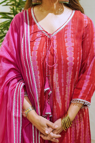 Naseebo Fuchsia Glitters Kurta Set