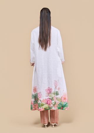 Naseebo Laila Linen Lotus Print Kurta Set
