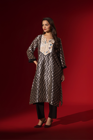 Naseebo Zig Zag Rhythm Ebony Ivory Silk Coord Set