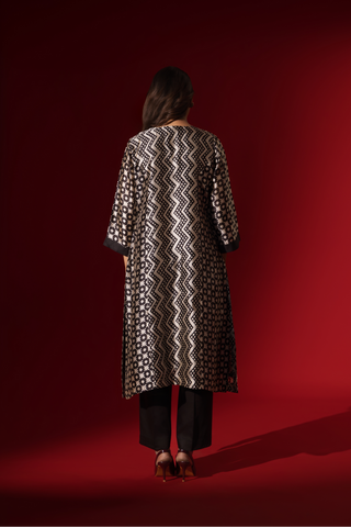 Naseebo Zig Zag Rhythm Ebony Ivory Silk Coord Set