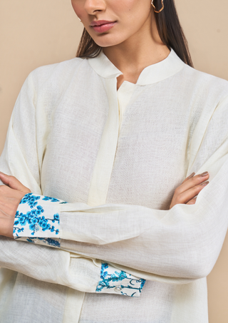Naseebo Anne Blue Botanical Linen Kurta Set