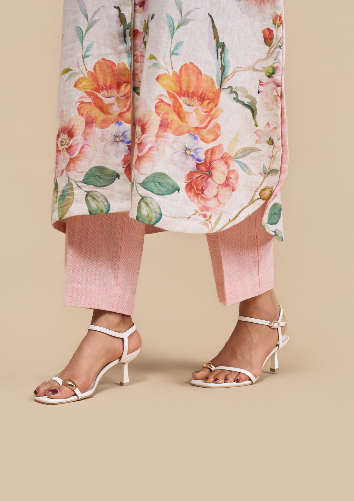 Naseebo Peone Blossom Garden Linen Kurta Set