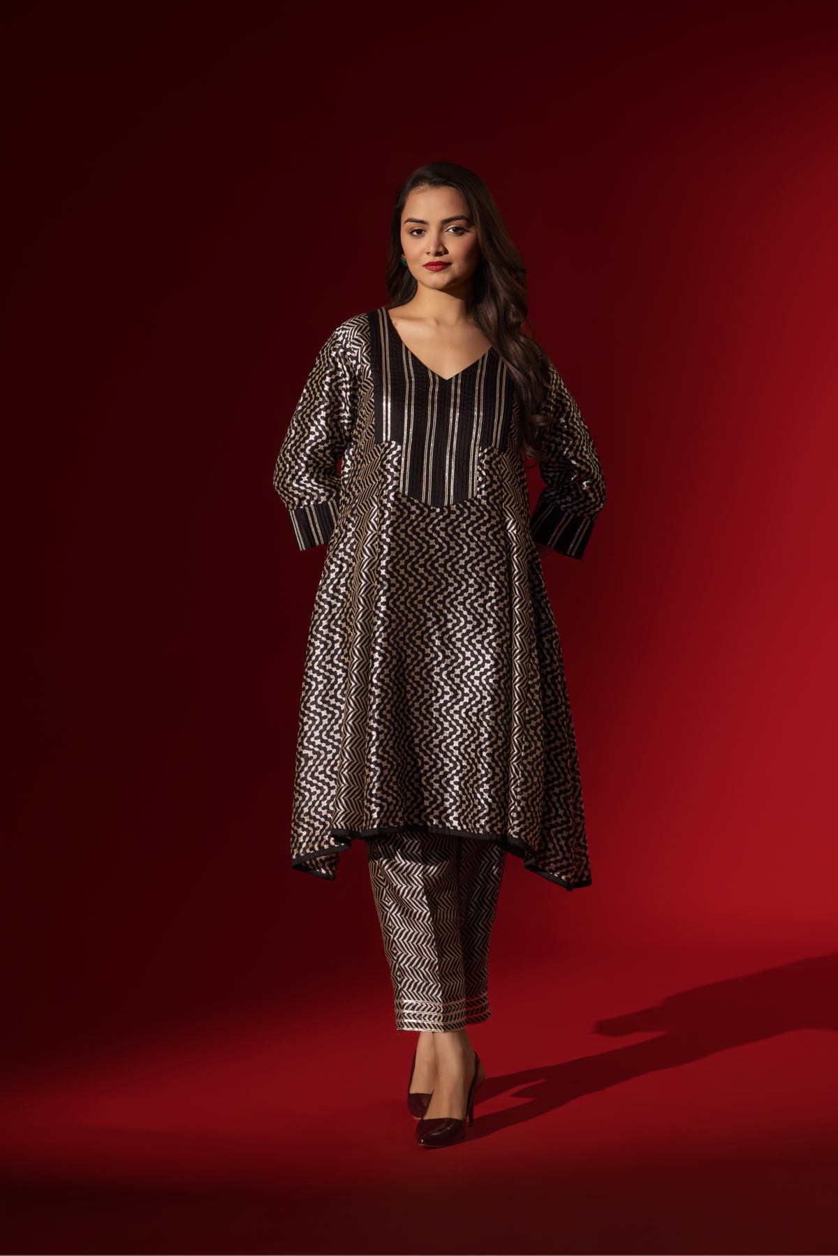 Naseebo Geometric Flow Ebony Ivory Silk Coord Set