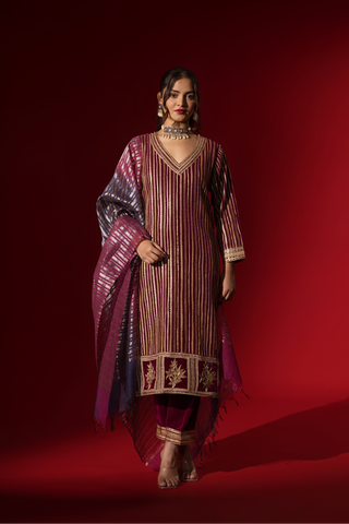 Naseebo Wine Velvet Gota Kurta Set