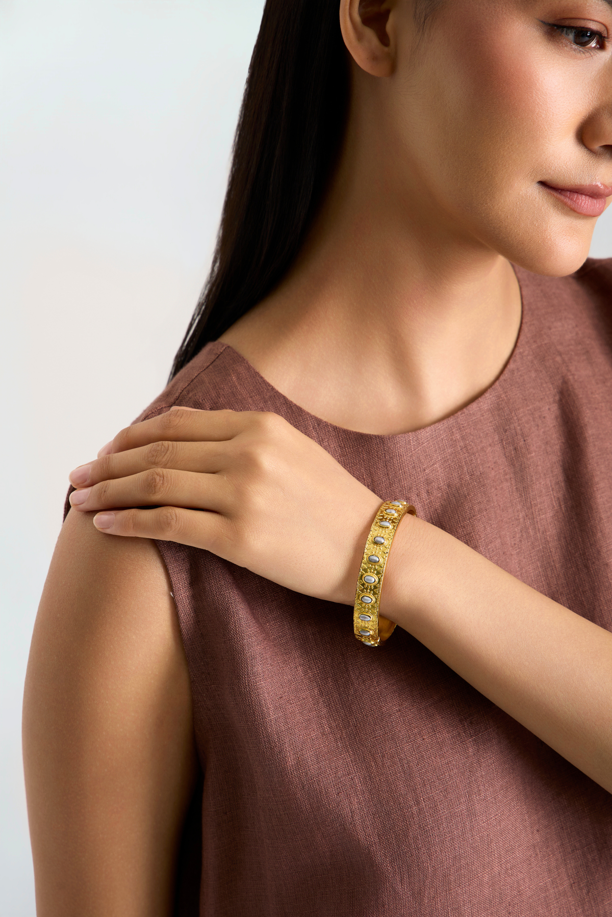 Belle Gold Pearl-Studded Cuff