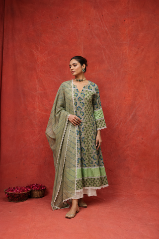 Naseebo Nafiza Green Block Printed Anarkali Kurta Set