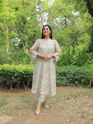 Jyotika Atree in Naseebo Cyan Bloom Linen Premium Co-ord Set