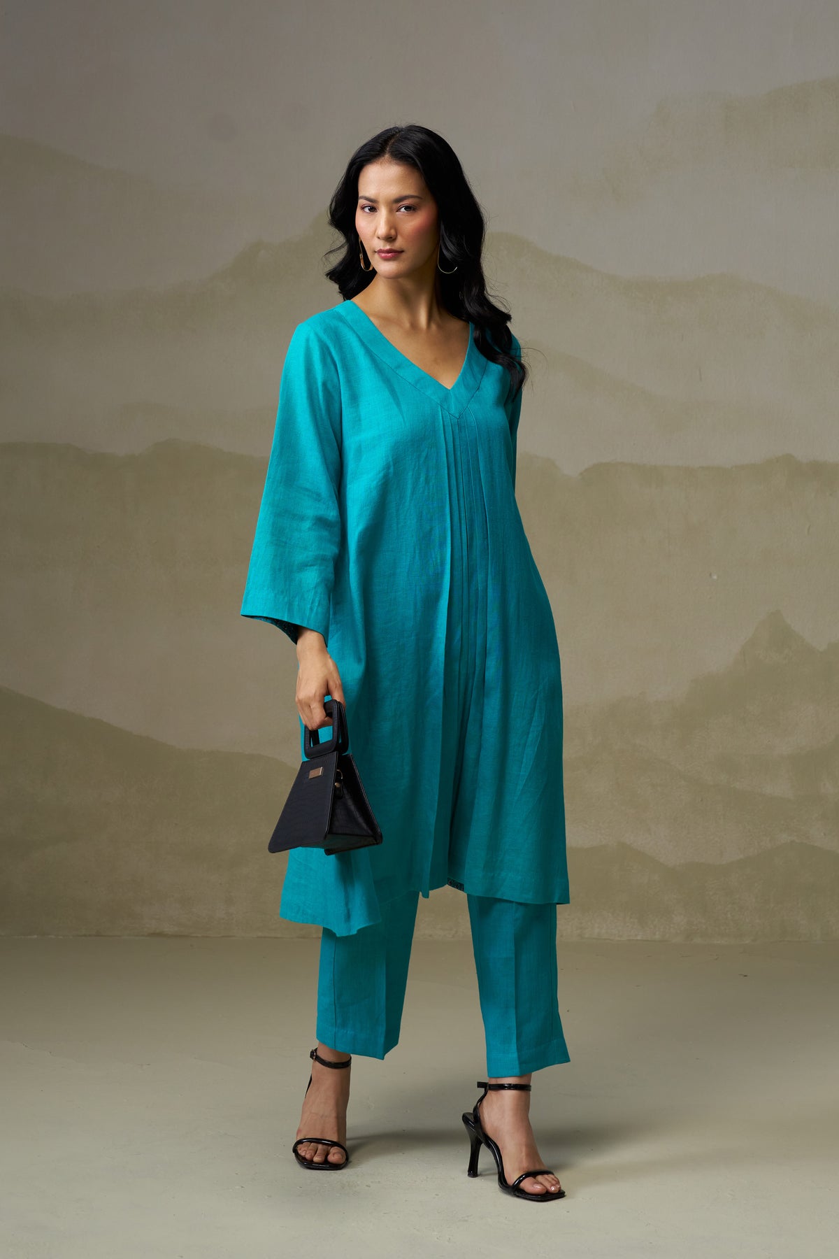 Naseebo Turquoise Linen Co-ord Set