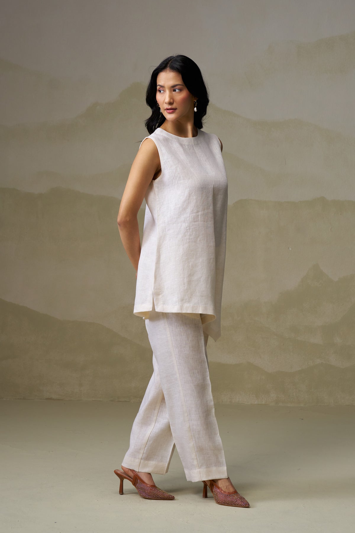Naseebo White Canvas Asymmetric Linen Co-ord Set