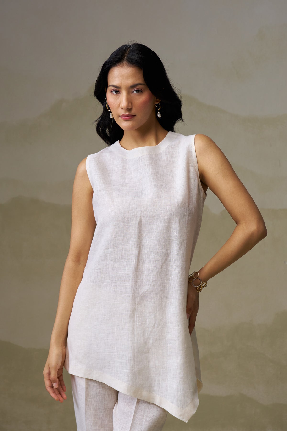 Naseebo White Canvas Asymmetric Linen Co-ord Set