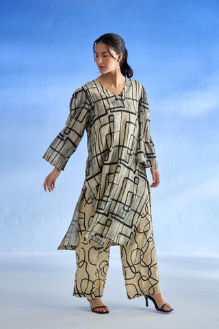 Naseebo Flora Abstract Lines Mul Satin Co-ord Set
