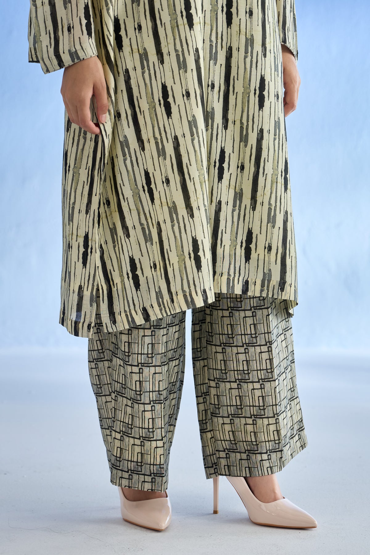 Naseebo Abstract Elegance Mulsatin Co-ord Set