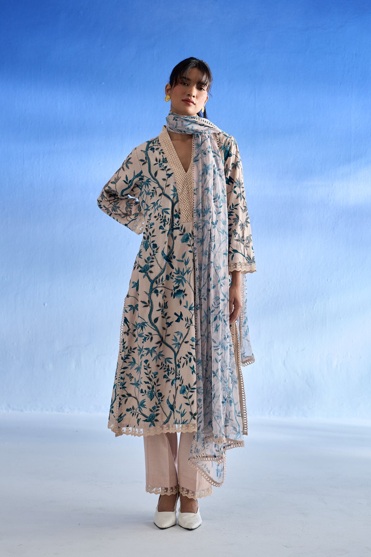 Naseebo Ivory Bloom Linen Kurta Set