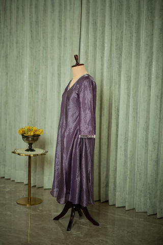 Side view of purple tissue chanderi kurta with a shimmering striped pattern